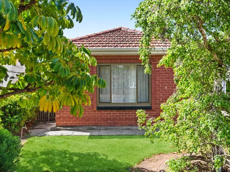124 Raglan Avenue