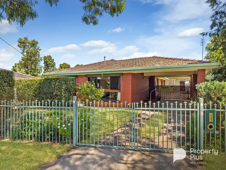 1 Wesley Street, Kangaroo Flat VIC 3555