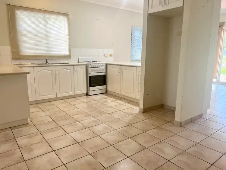 2/4 Hogan Court