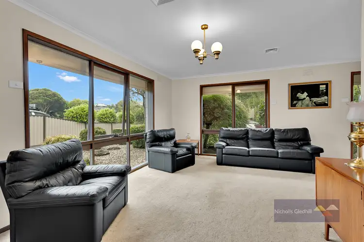 Third view of Homely house listing, 2 Salicina Court, Endeavour Hills VIC 3802