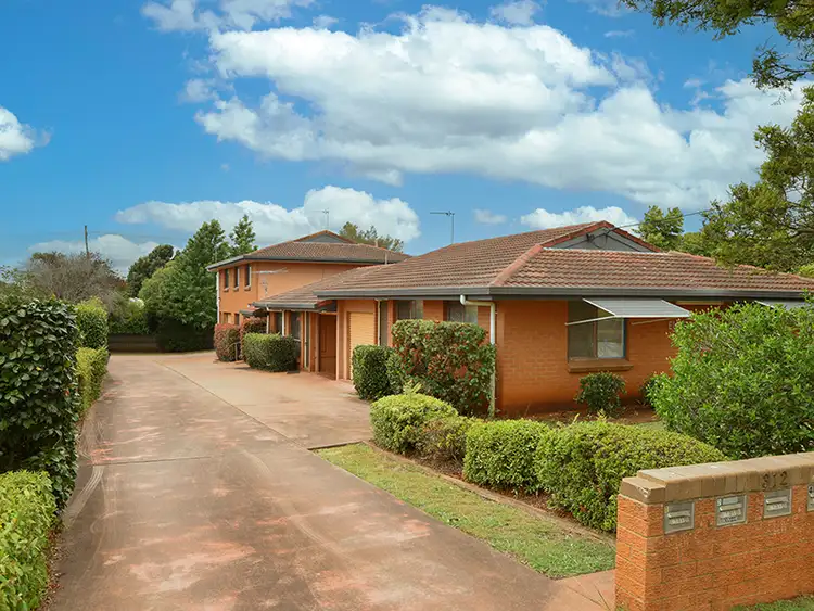 Main view of Homely unit listing, 4/312 West Street, Kearneys Spring QLD 4350