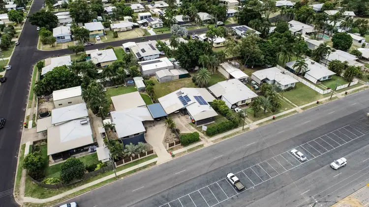 9 Belyando Avenue, Moranbah QLD 4744