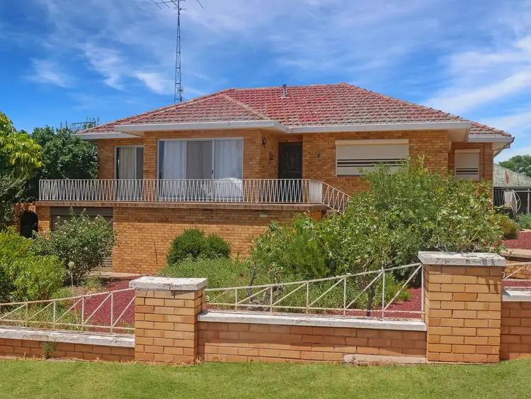 2 Grevillia St, Leeton NSW 2705