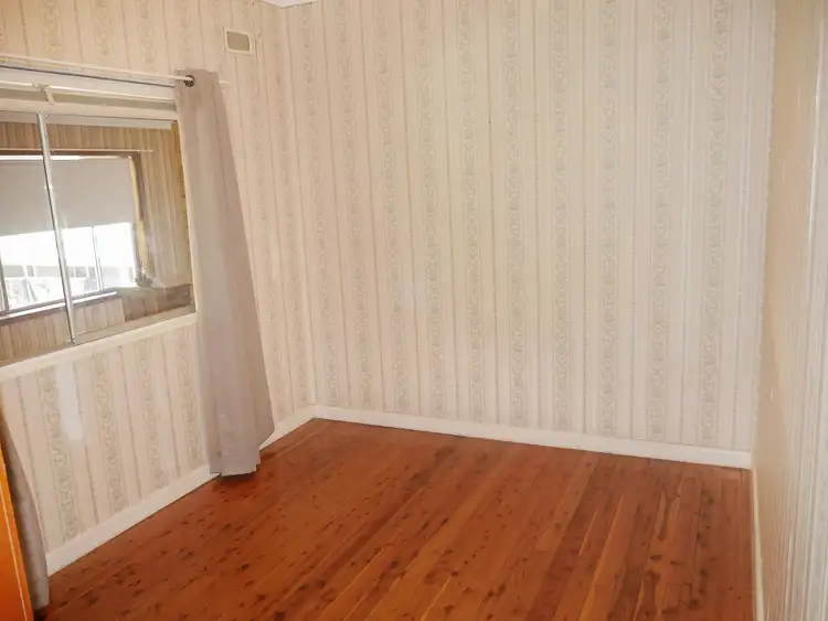 Seventh view of Homely house listing, 2 Grevillia St, Leeton NSW 2705