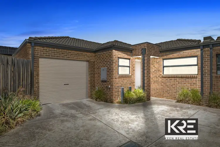 2/3 Amelie Parade, Tarneit VIC 3029