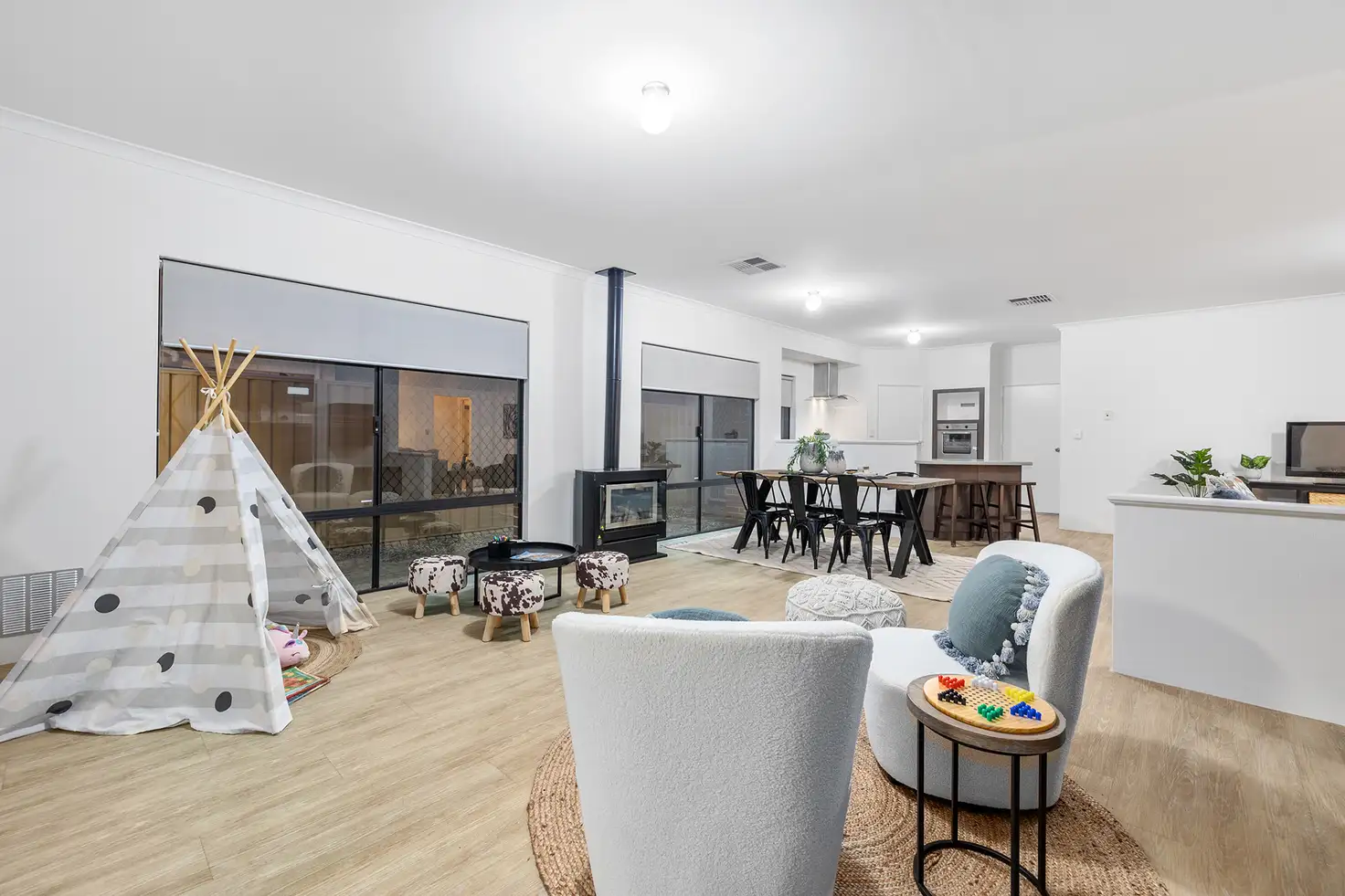 Main view of Homely house listing, 2 Anchorage Loop, Canning Vale WA 6155