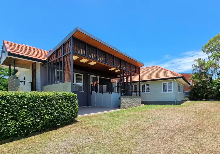 165 Hawken Drive, St Lucia QLD 4067