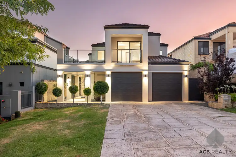8 Hough Road, Attadale WA 6156