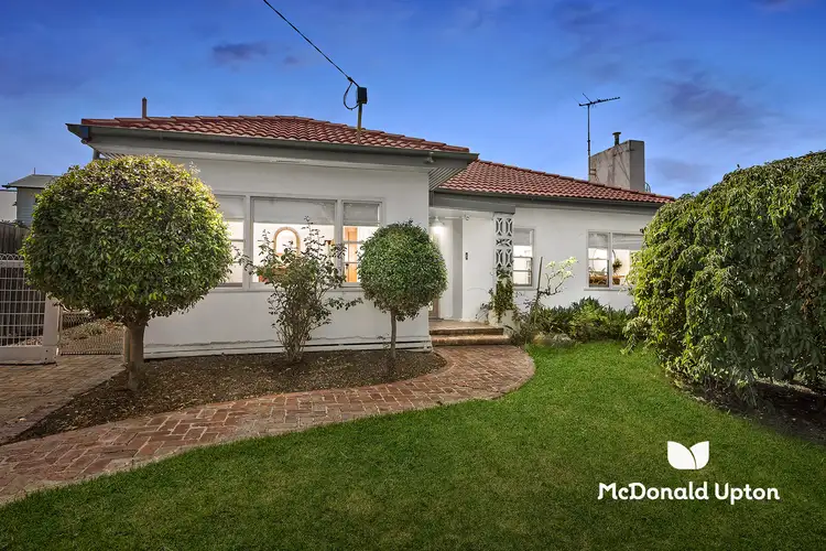 1 Madden Street, Essendon North VIC 3041