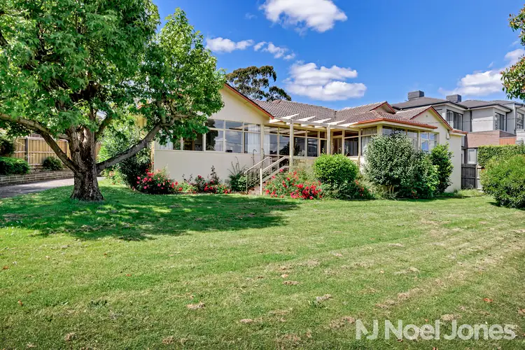 64 Whittens Lane, Doncaster VIC 3108