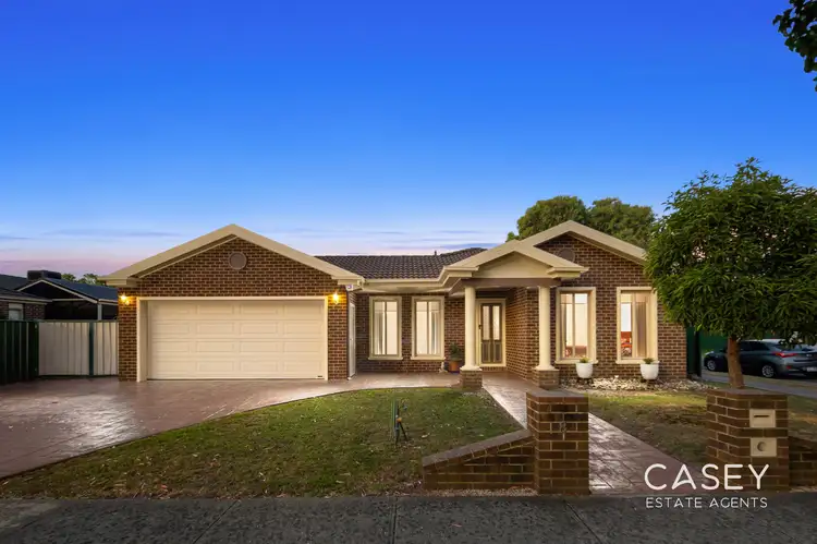8 Galway Place, Cranbourne VIC 3977
