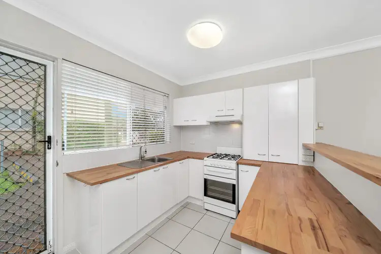 Second view of Homely unit listing, 2/8 Springfield Crescent, Manoora QLD 4870