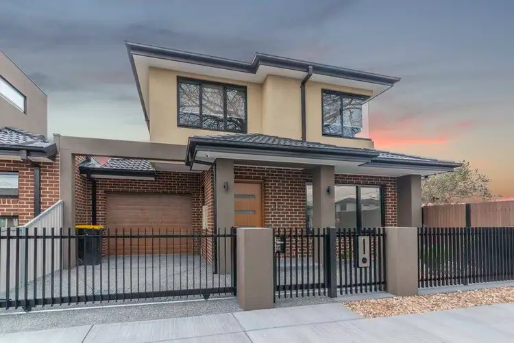 2 Helena Street, Clayton South VIC 3169