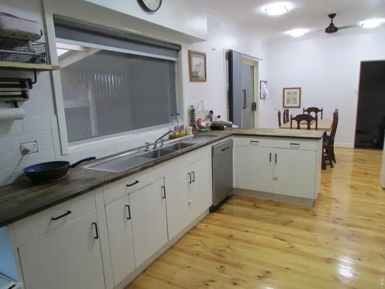 Fourth view of Homely house listing, 122 JAMOUNEAU STREET, Warracknabeal VIC 3393