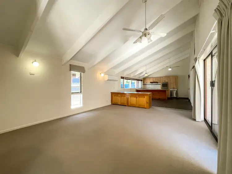Fifth view of Homely house listing, 28 Douglas Avenue, Swan Hill VIC 3585