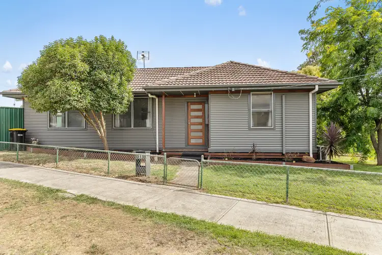 17 Sinclair Crescent, Seymour VIC 3660
