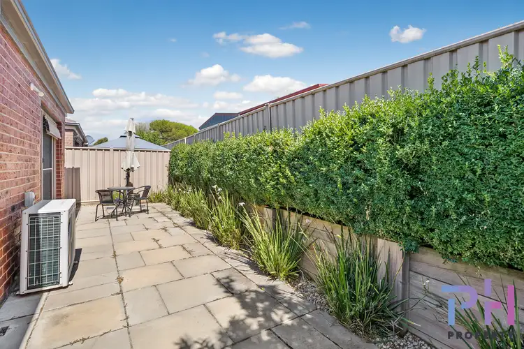 Sixth view of Homely house listing, 10 Highview Terrace, Kangaroo Flat VIC 3555