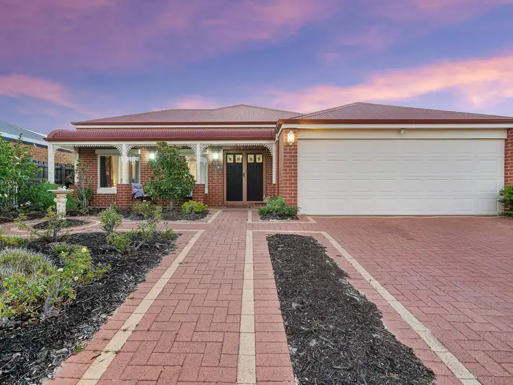 19 Bancombe Crescent, Ellenbrook WA 6069