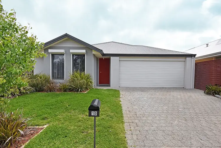 10 Jennapullin Crescent, Ellenbrook WA 6069