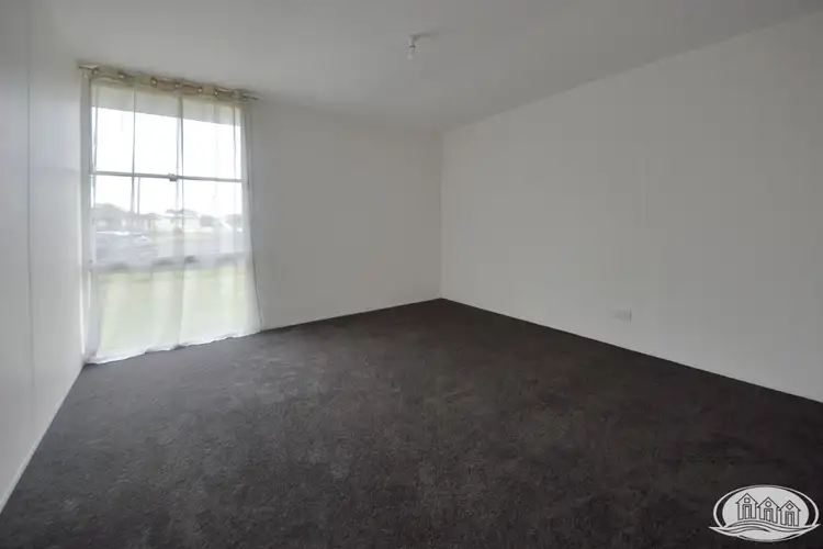 Sixth view of Homely house listing, 5 Hakea Court, Portland VIC 3305