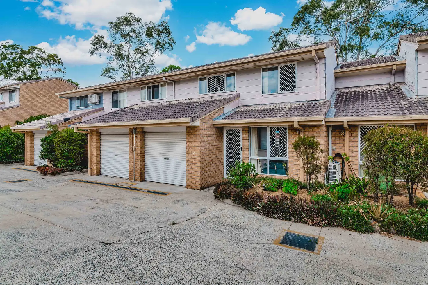Main view of Homely townhouse listing, 16/27 Royal Parade, Slacks Creek QLD 4127