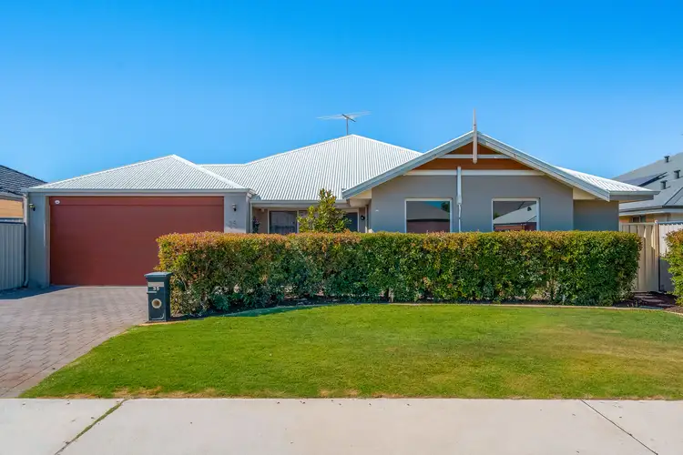 35 Oakwood Gate, Meadow Springs WA 6210