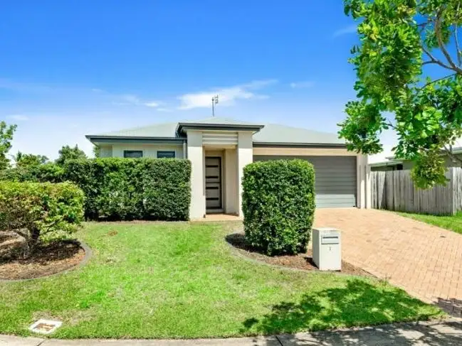 1 Skua Place, Mountain Creek QLD 4557