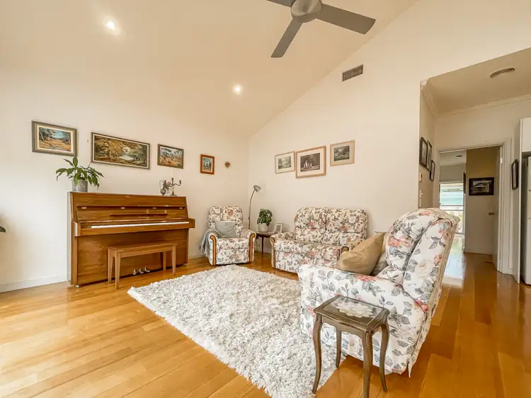 Fifth view of Homely unit listing, 2/39 Palaroo Street, Swan Hill VIC 3585