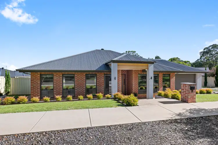 8 RAFTER STREET, Baranduda VIC 3691