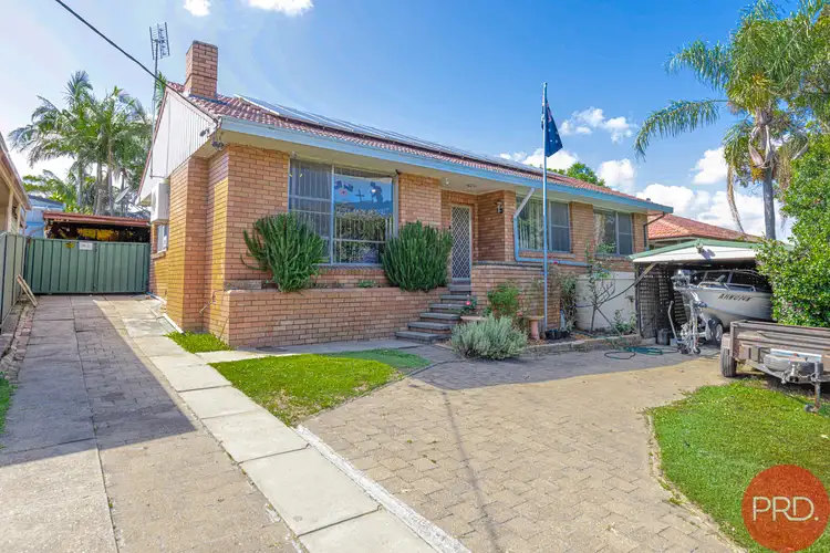 3 Tannant Avenue, Rutherford NSW 2320