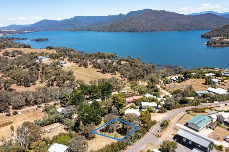 16 Fossickers Trail, Goughs Bay VIC 3723