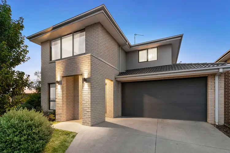 13 Booker Place, Armstrong Creek VIC 3217