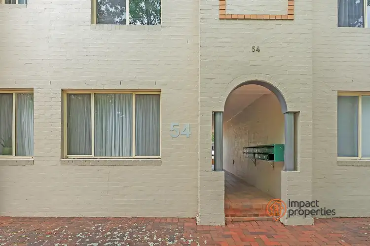 6/54 Chaseling Street, Phillip ACT 2606