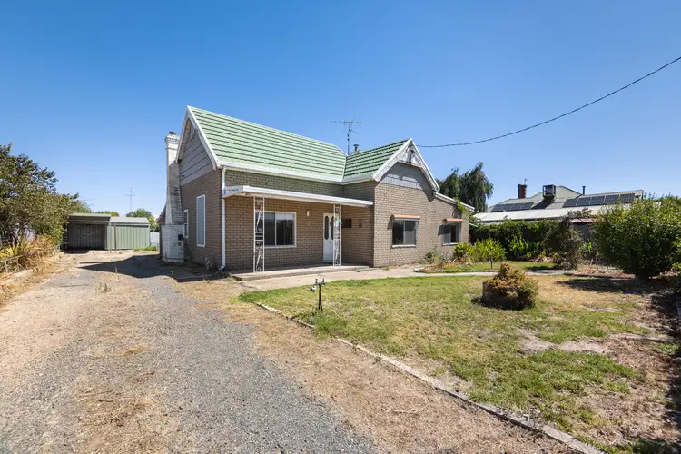 12 Railway Avenue, Horsham VIC 3400