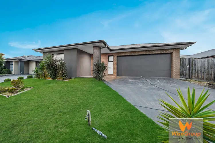 Main view of Homely house listing, 19 Viewgrand Drive, Pakenham VIC 3810