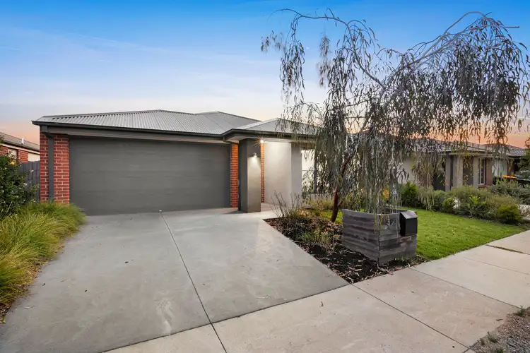 38 Middleton Road, Armstrong Creek VIC 3217