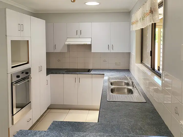 Fifth view of Homely house listing, 73 STAAL CRESCENT, Emerald QLD 4720