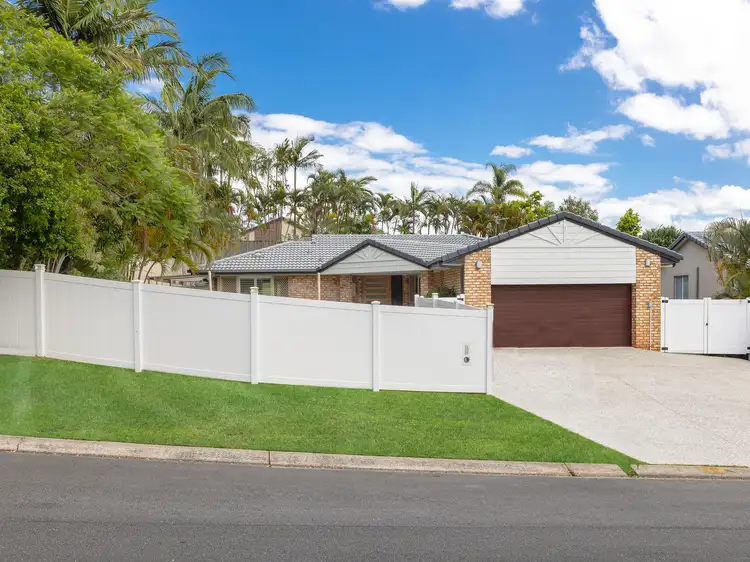 7 Waitara Place, Robina QLD 4226