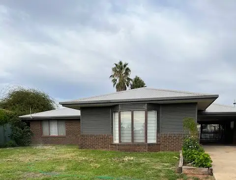 12 Mungo Street, Balranald NSW 2715