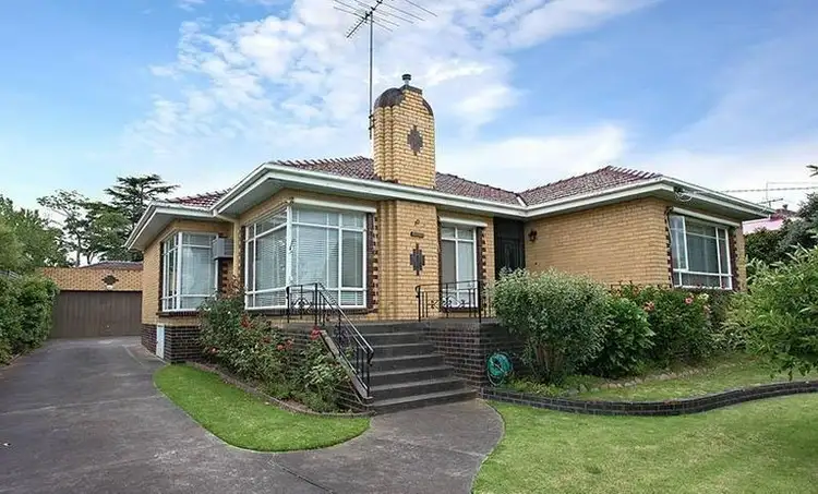 10 Cheviot Road, Mount Waverley VIC 3149