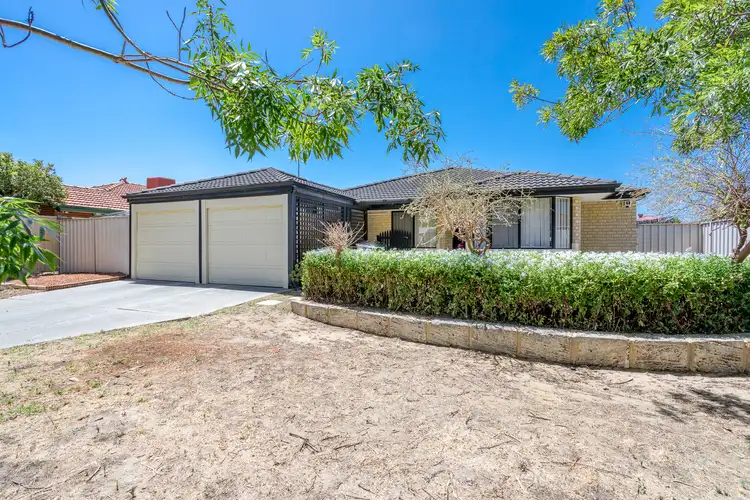 34 Reveley Close, Seville Grove WA 6112