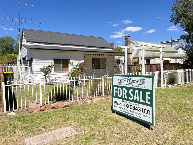 52 Brundah Street, Grenfell NSW 2810