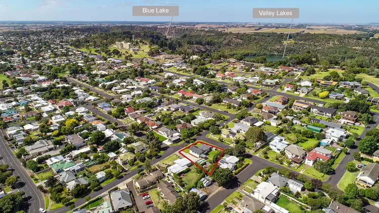 Fifth view of Homely house listing, 8 Bond Street, Mount Gambier SA 5290
