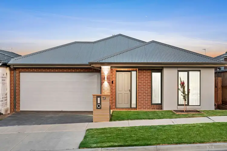 19 Stannis St, Charlemont VIC 3217