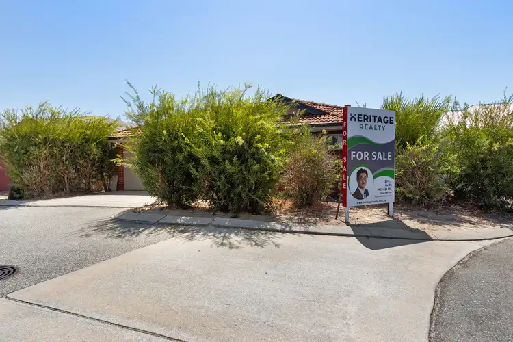 13/11 Hazlett Way, Canning Vale WA 6155