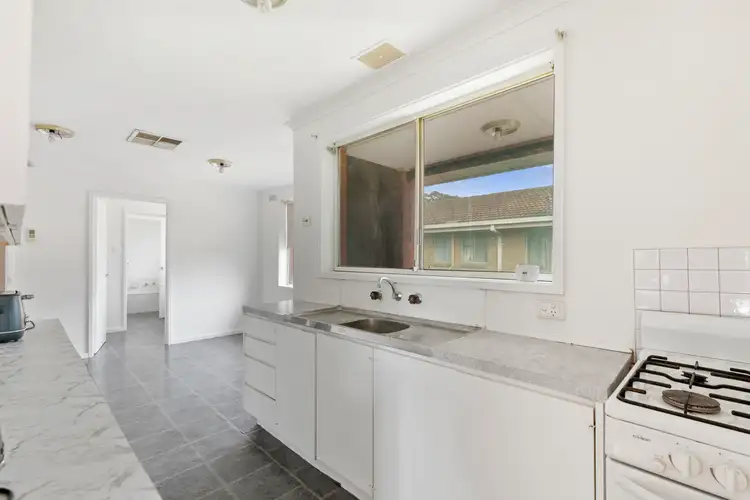 Fifth view of Homely house listing, 11 KITCHENER CRESCENT, Seymour VIC 3660