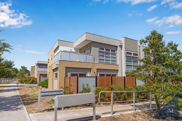 Main view of Homely townhouse listing, 21/2 Rockgarden Drive, Truganina VIC 3029