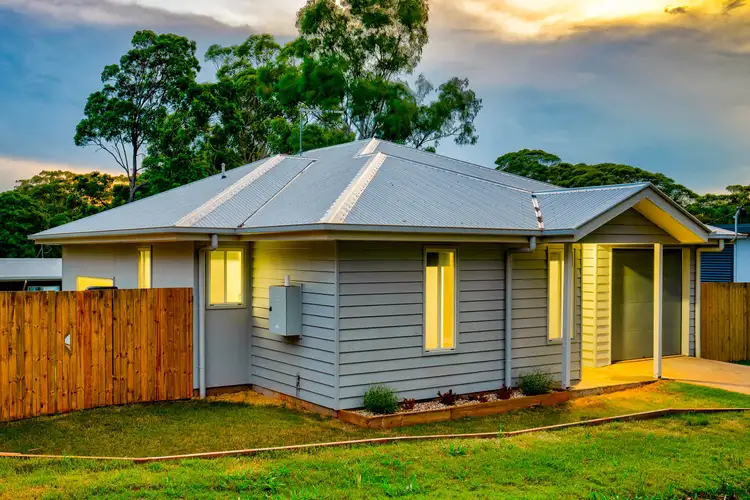18 Aimeo Esplanade, Russell Island QLD 4184