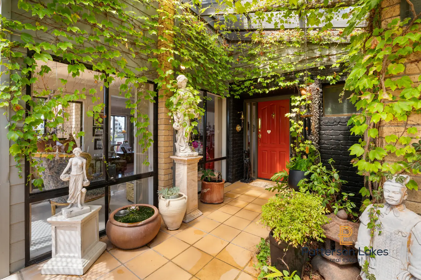 Main view of Homely townhouse listing, 10/1 Inner Harbour Drive, Patterson Lakes VIC 3197