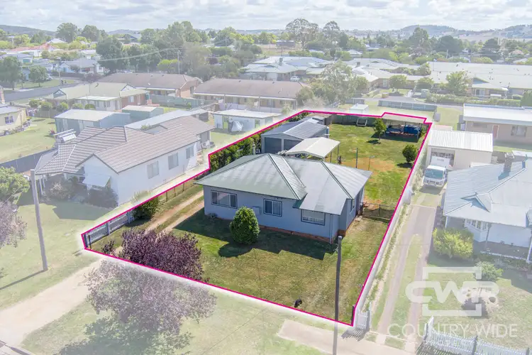 136 Macquarie Street, Glen Innes NSW 2370